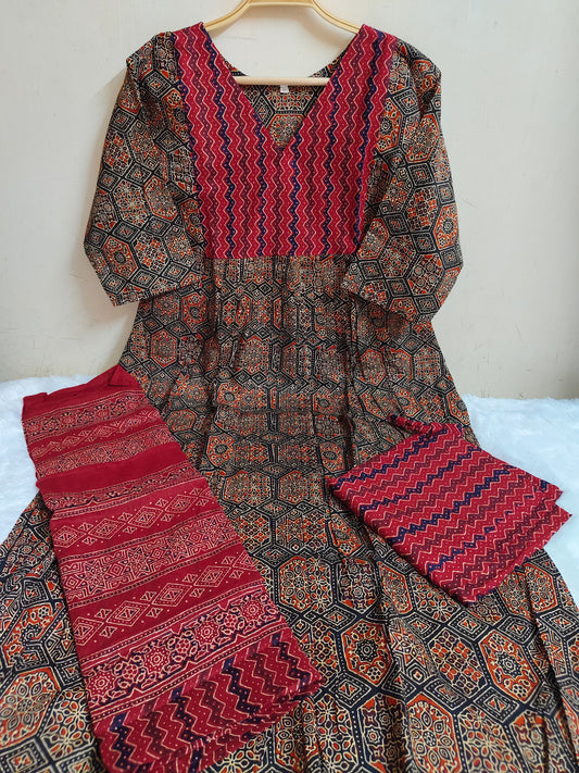 Black Ajrakh Print Straight Kurti 3-Piece Set | Mayura