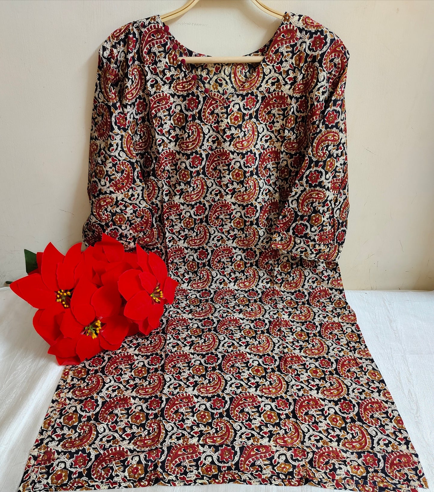 Black & Red Kalamkari Paisley & Floral Vine Print Cotton Straight Kurti | Mayura