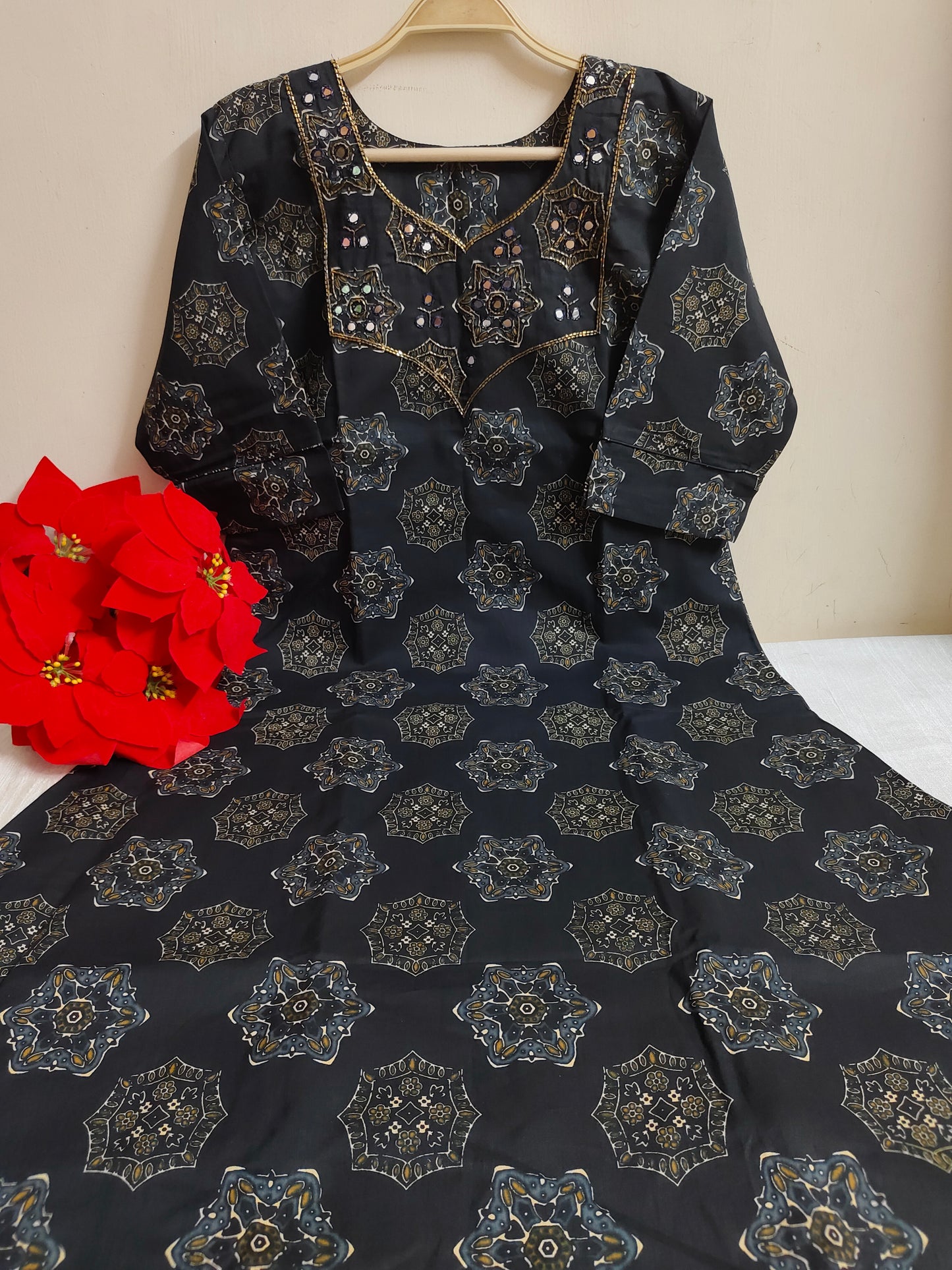 Black Geometric Medallion Print Cotton Kurti | Mayura