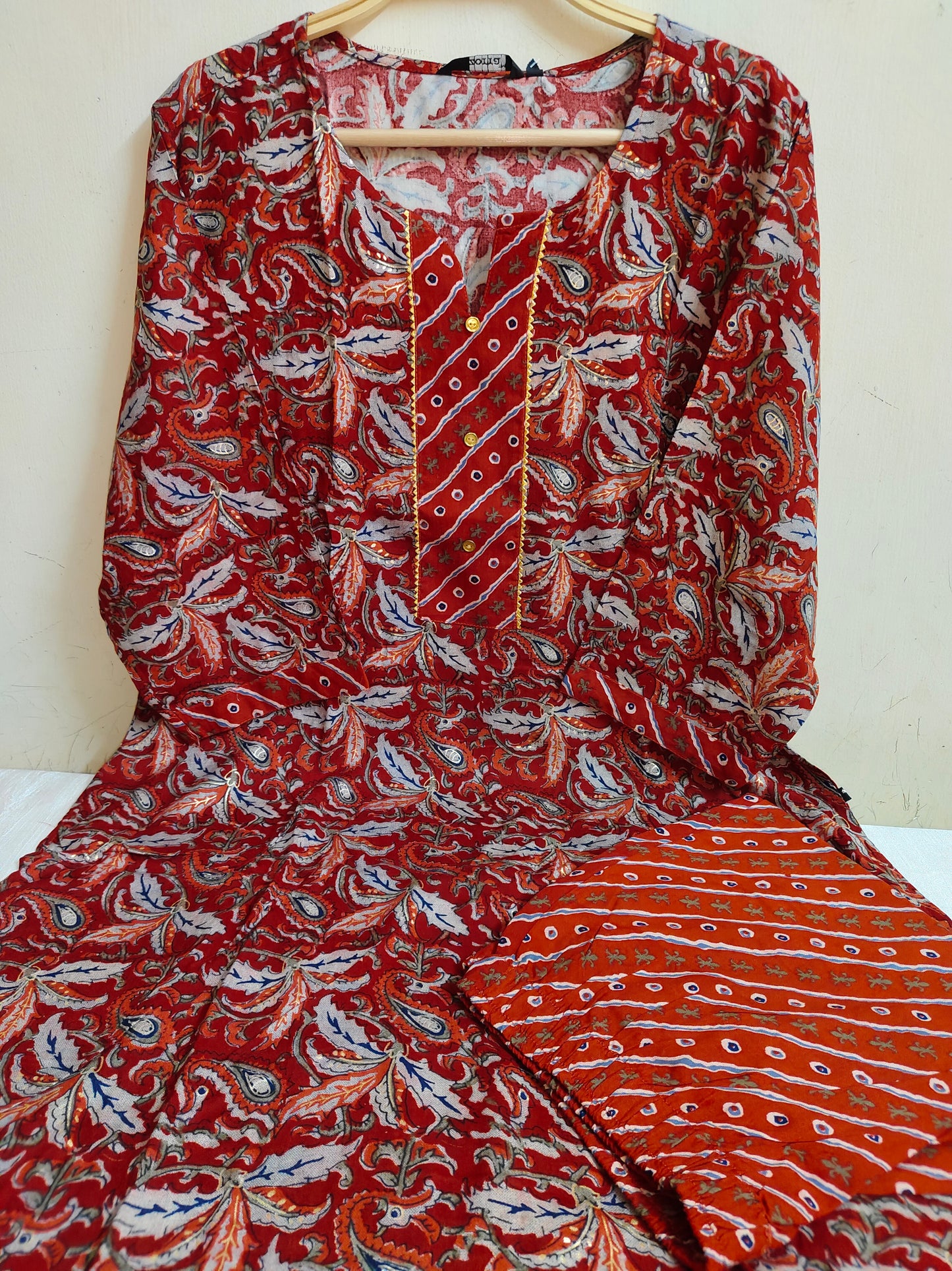 Red Paisley & Leaf Print Straight Kurti 2-Piece Set | Mayura