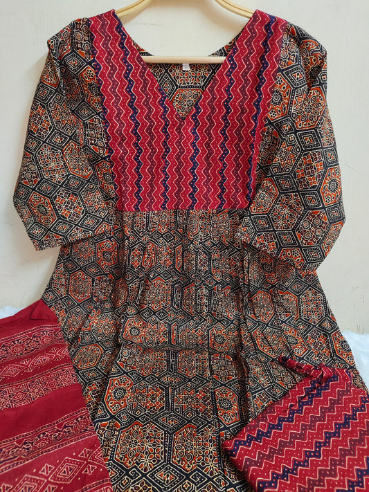 Black Ajrakh Print Straight Kurti 3-Piece Set | Mayura