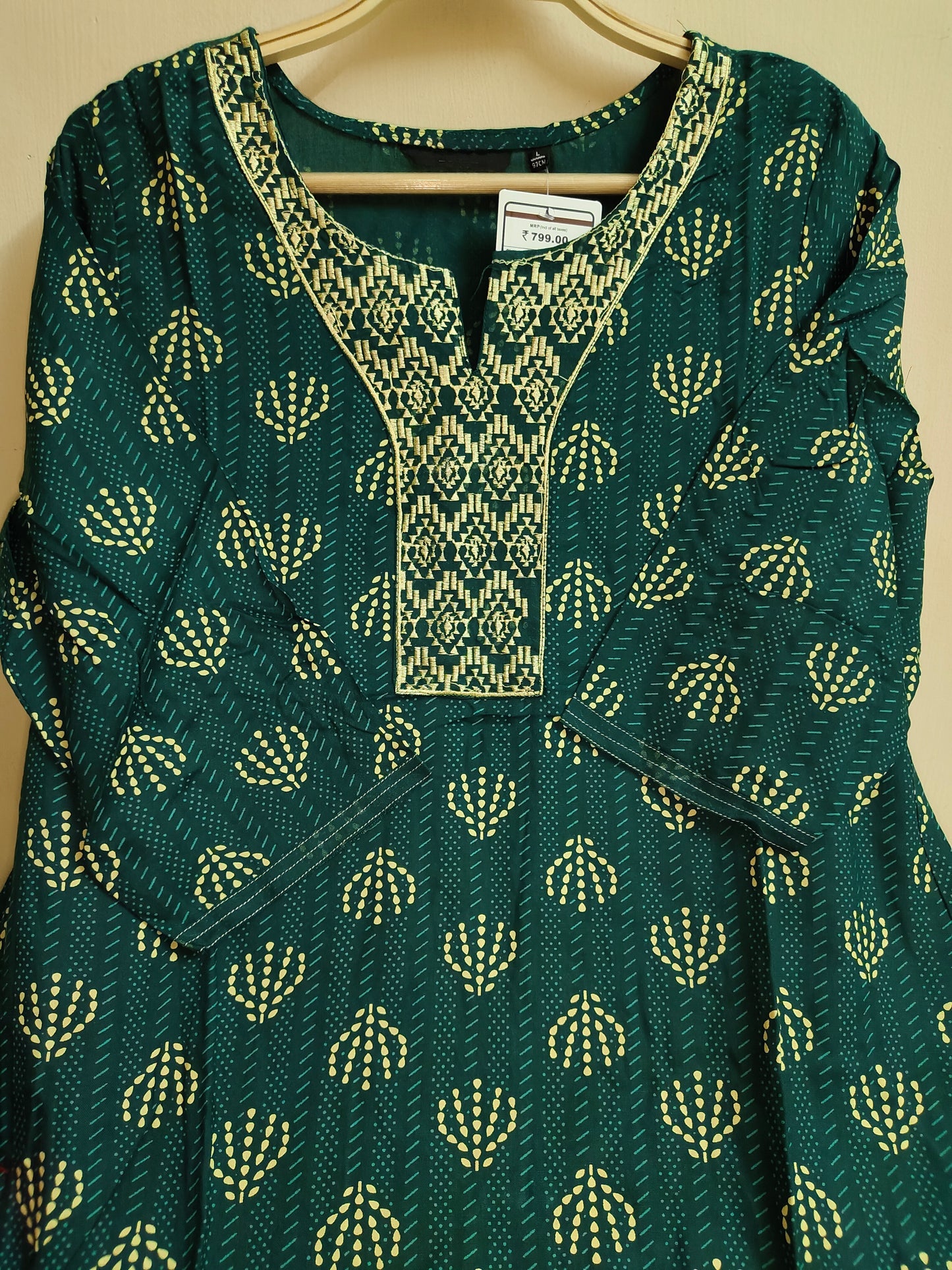 Teal Green Leaf & Dot Print Rayon Straight Kurti | Mayura