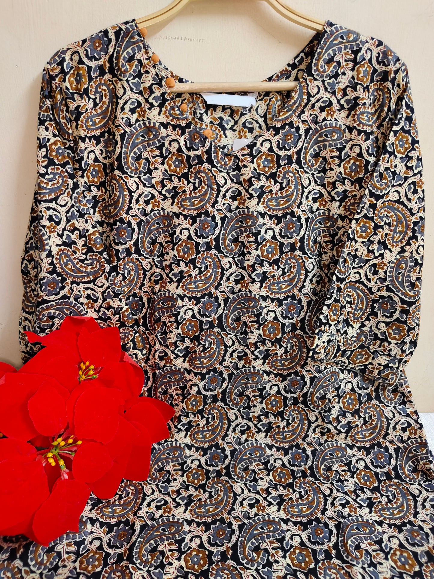 Black Kalamkari Paisley & Floral Vine Print Cotton Straight Kurti | Mayura