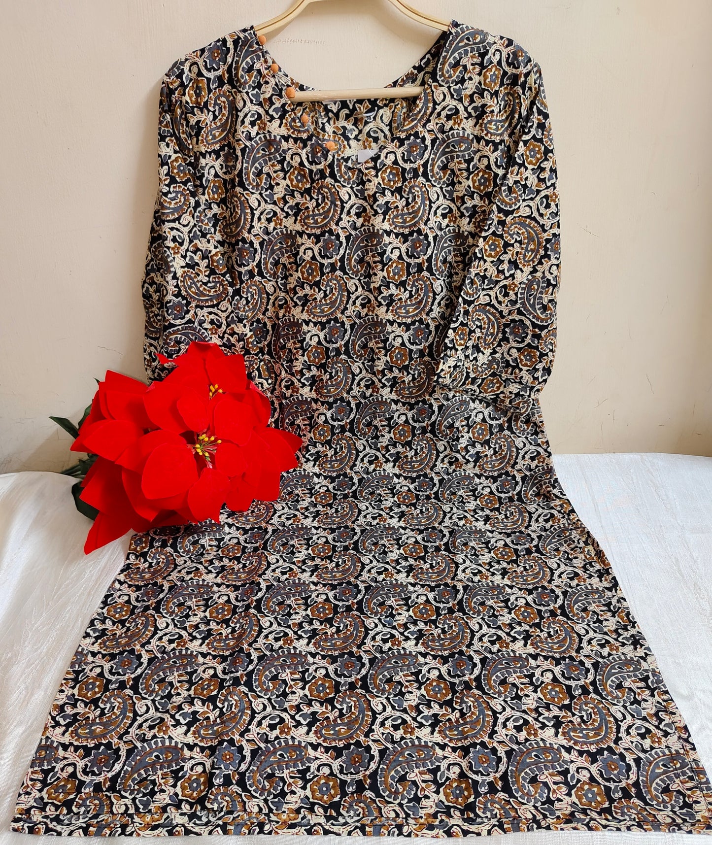 Black Kalamkari Paisley & Floral Vine Print Cotton Straight Kurti | Mayura