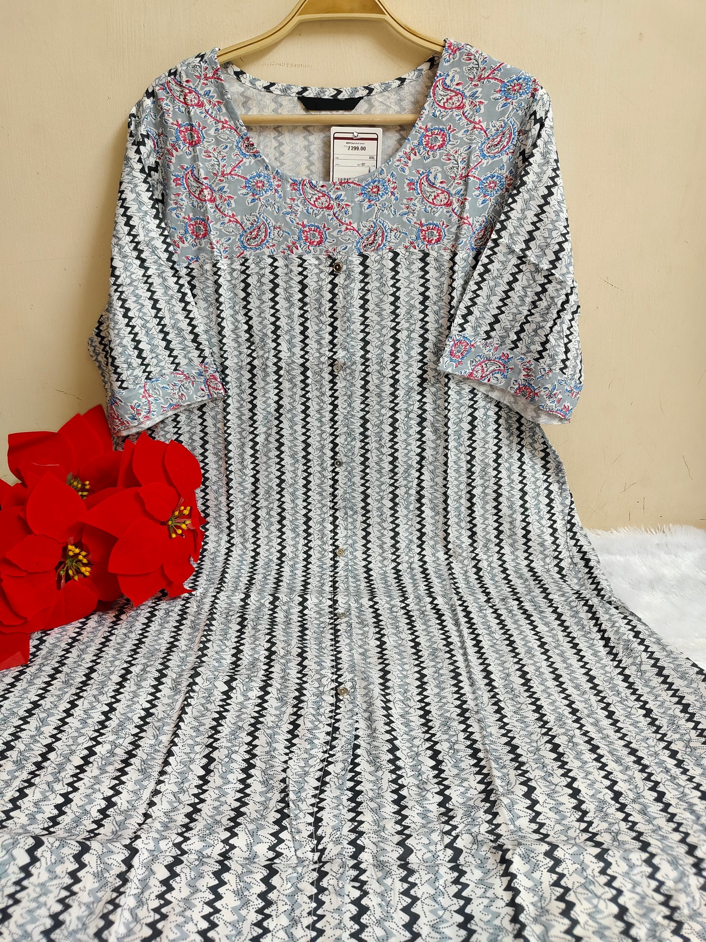 White & Black Zigzag Chevron Print Rayon A-Line Kurti | Mayura