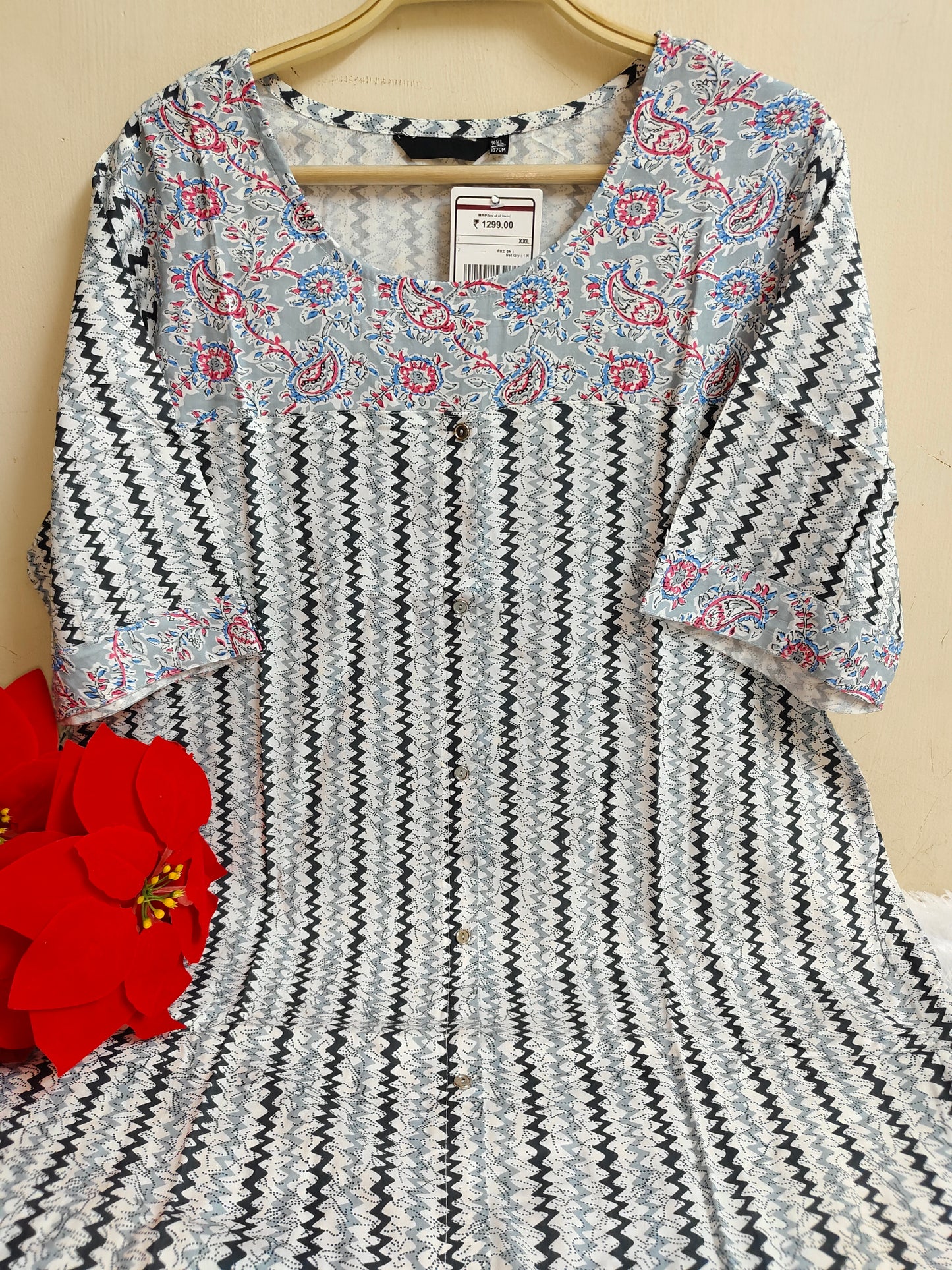 White & Black Zigzag Chevron Print Rayon A-Line Kurti | Mayura